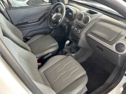 CHEVROLET - MONTANA - 2012/2013 - Branca - R$ 45.800,00