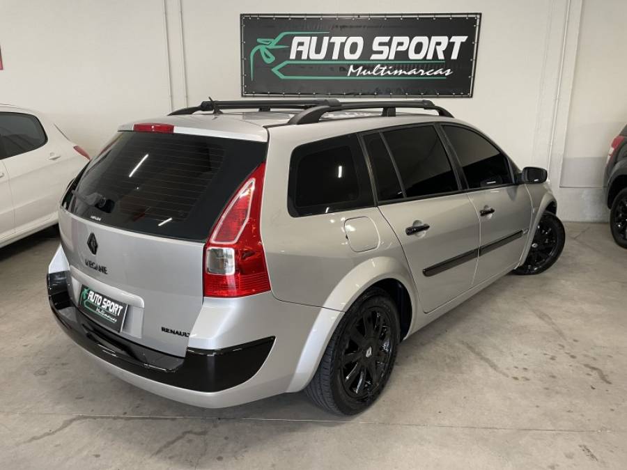 RENAULT - MÉGANE - 2011/2011 - Prata - Sob Consulta