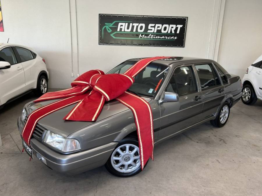 VOLKSWAGEN - SANTANA - 1995/1995 - Cinza - R$ 40.000,00