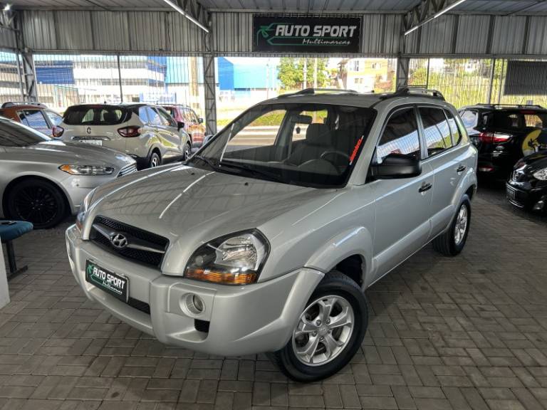 HYUNDAI - TUCSON - 2012/2012 - Prata - R$ 42.900,00