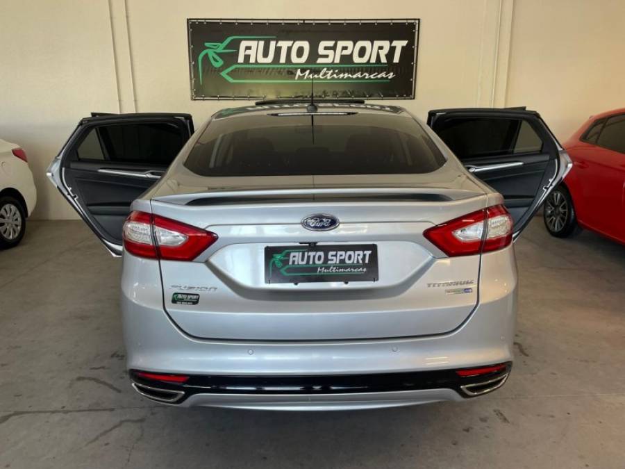FORD - FUSION - 2015/2015 - Prata - R$ 83.900,00