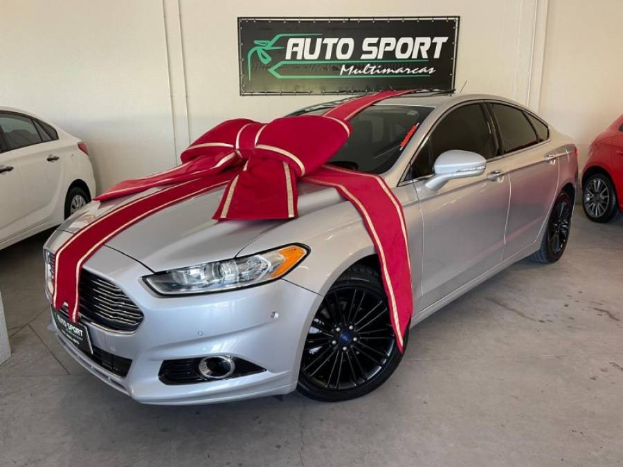 FORD - FUSION - 2015/2015 - Prata - R$ 83.900,00