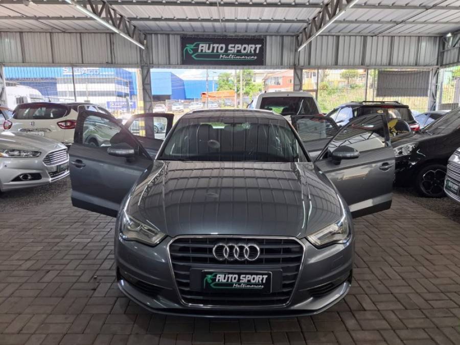 AUDI - A3 - 2015/2015 - Cinza - R$ 91.900,00