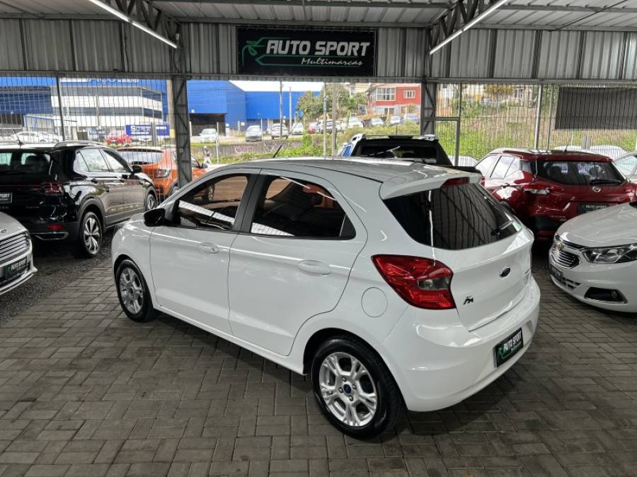 FORD - KA - 2016/2017 - Branca - R$ 49.900,00
