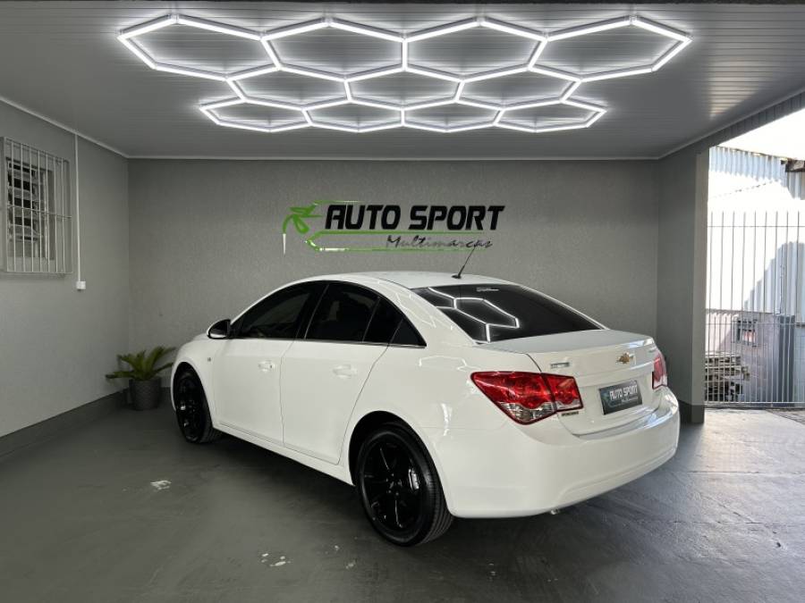 CHEVROLET - CRUZE - 2014/2014 - Branca - R$ 65.000,00