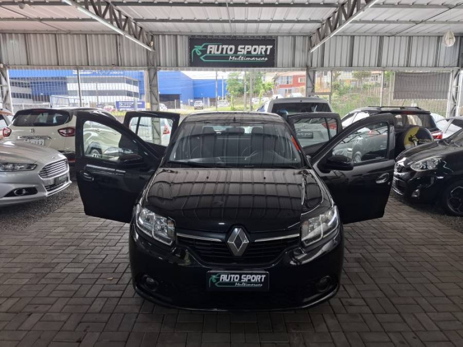 RENAULT - SANDERO - 2014/2015 - Preta - R$ 34.900,00