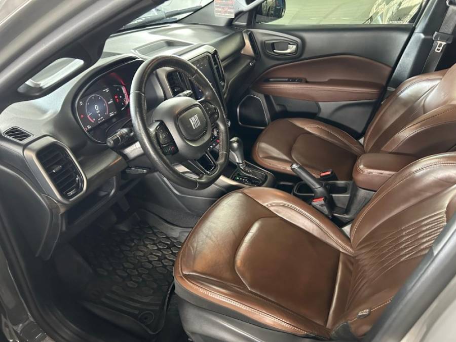 FIAT - TORO - 2023/2023 - Cinza - R$ 149.900,00