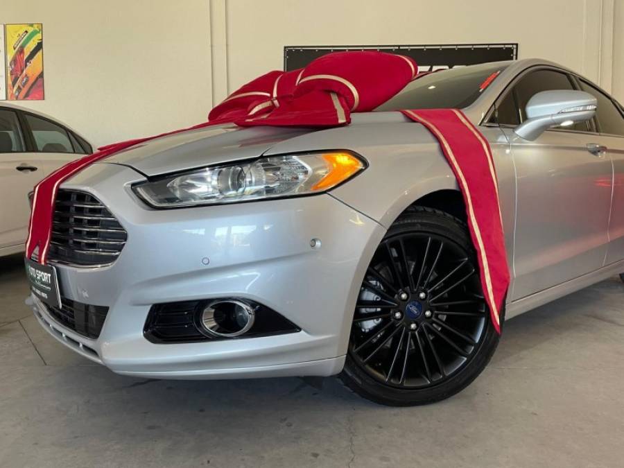 FORD - FUSION - 2015/2015 - Prata - R$ 83.900,00