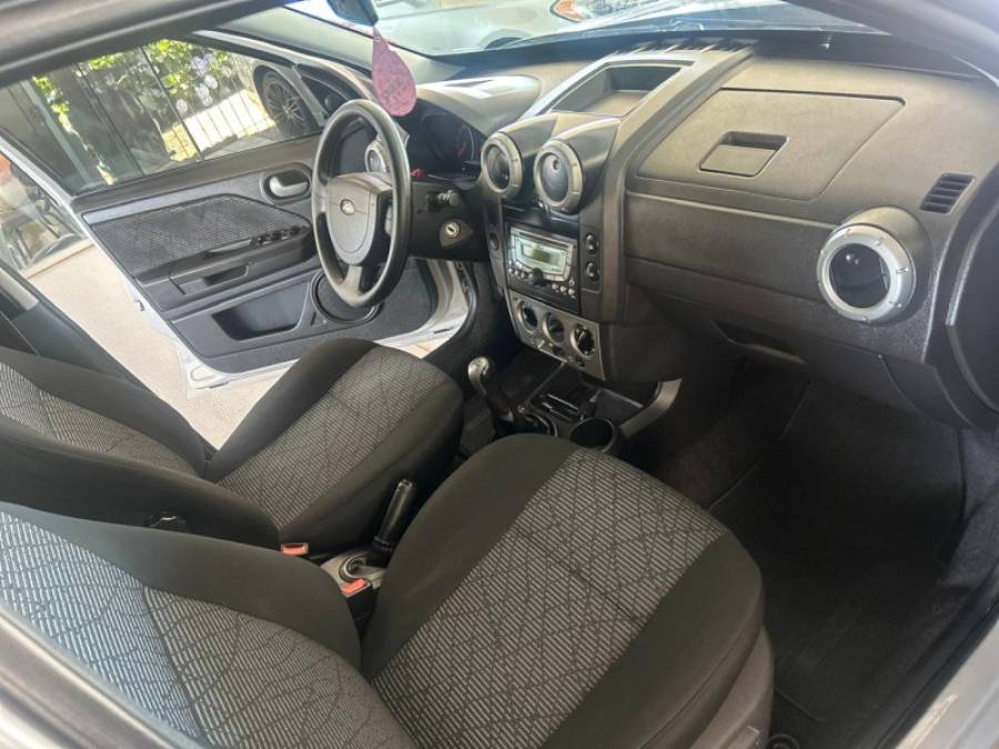 FORD - ECOSPORT - 2012/2012 - Prata - R$ 44.900,00