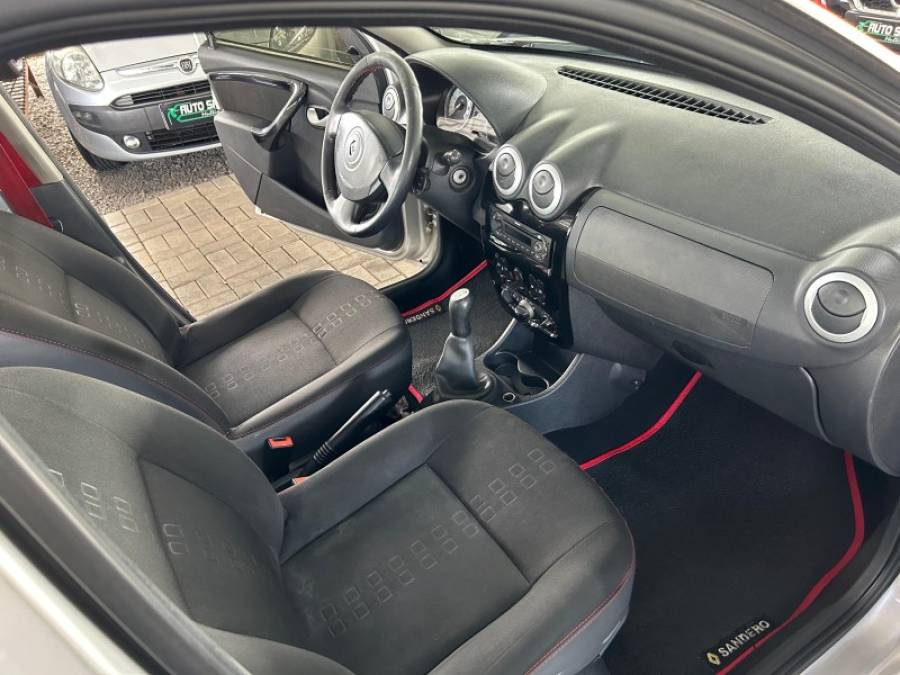 RENAULT - SANDERO - 2011/2011 - Prata - R$ 32.900,00