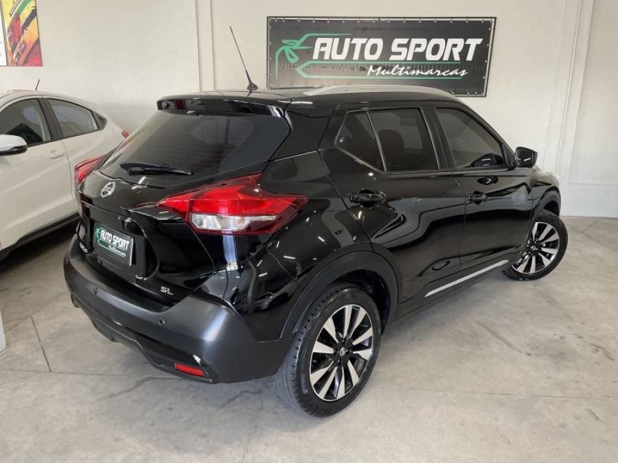NISSAN - KICKS - 2016/2017 - Preta - R$ 82.900,00
