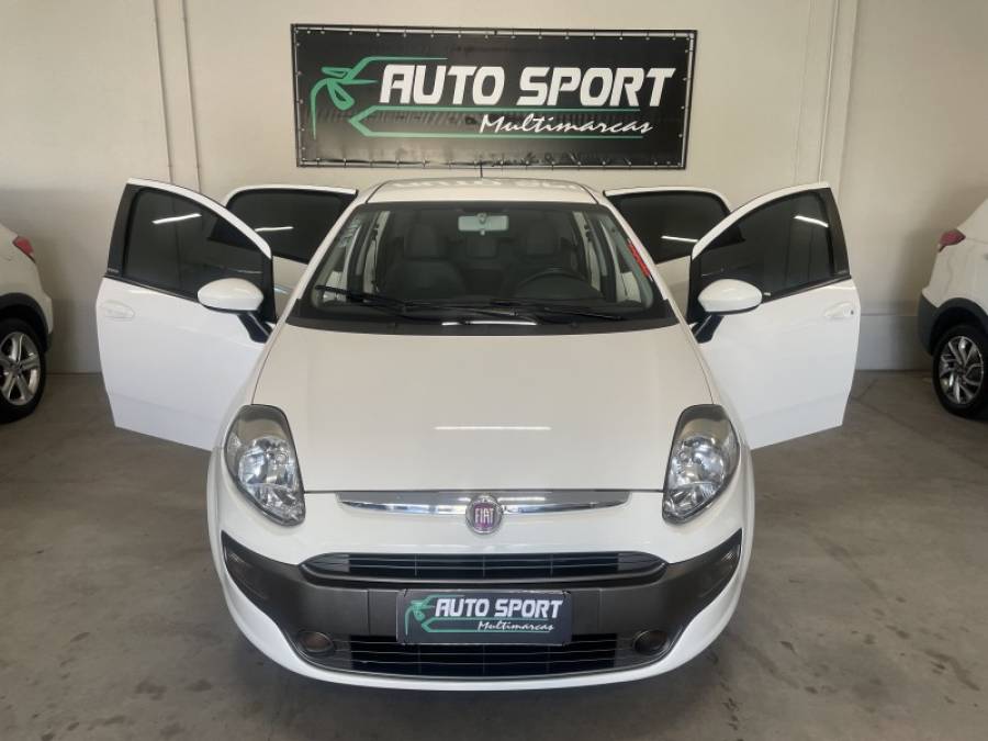 FIAT - PUNTO - 2013/2014 - Branca - R$ 41.900,00