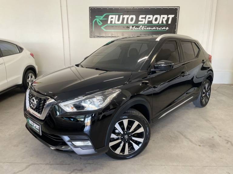 NISSAN - KICKS - 2016/2017 - Preta - R$ 82.900,00