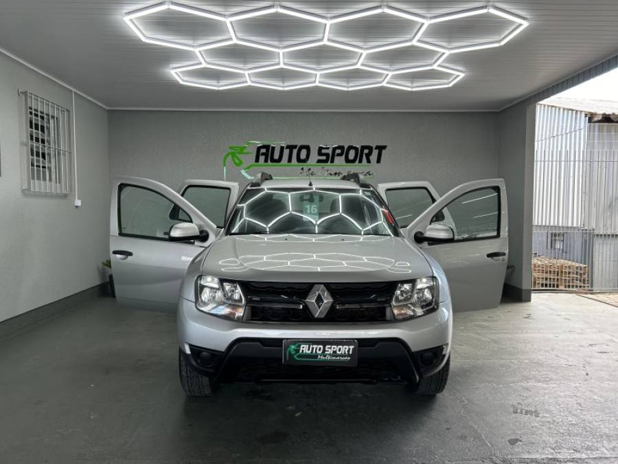 RENAULT - DUSTER - 2016/2016 - Prata - R$ 56.000,00