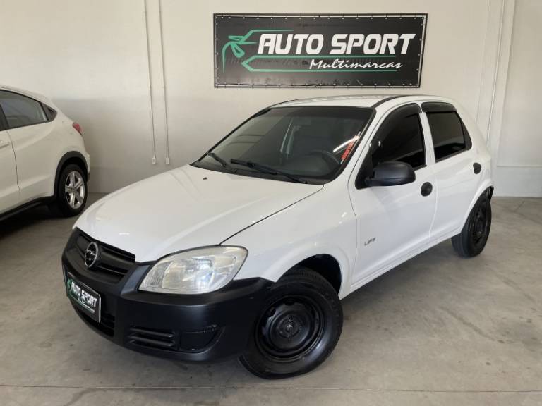 CHEVROLET - CELTA - 2011/2011 - Branca - R$ 21.500,00