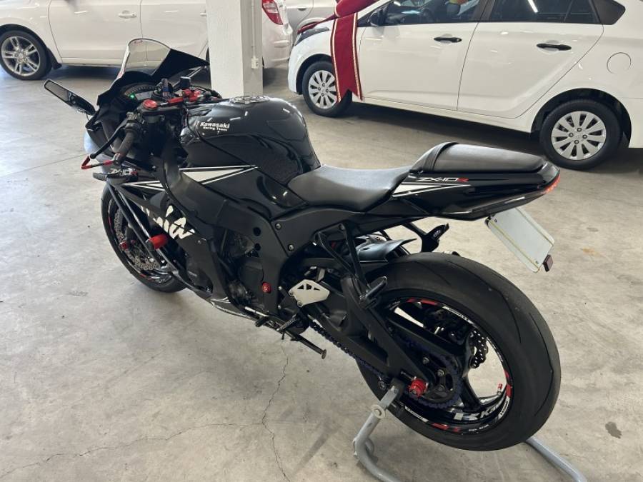 KAWASAKI - NINJA ZX-10R - 2011/2011 - Preta - R$ 51.900,00
