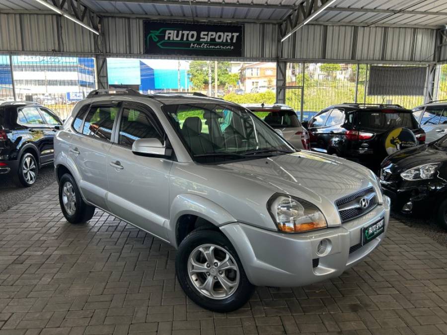 HYUNDAI - TUCSON - 2015/2016 - Prata - R$ 67.000,00