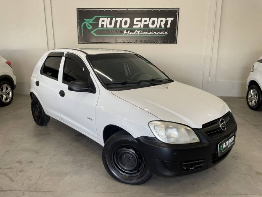 CHEVROLET - CELTA - 2011/2011 - Branca - R$ 21.500,00