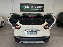 RENAULT - CAPTUR - 2017/2018 - Bege - R$ 78.800,00