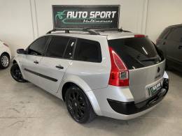 RENAULT - MÉGANE - 2011/2011 - Prata - Sob Consulta