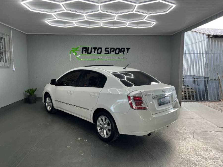 NISSAN - SENTRA - 2011/2012 - Branca - R$ 45.900,00