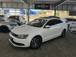 VOLKSWAGEN - JETTA - 2013/2013 - Branca - R$ 87.900,00