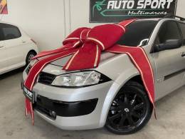 RENAULT - MÉGANE - 2011/2011 - Prata - Sob Consulta