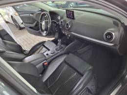 AUDI - A3 - 2015/2015 - Cinza - R$ 91.900,00