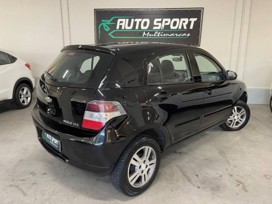 CHEVROLET - AGILE - 2013/2013 - Preta - R$ 34.900,00