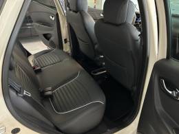 RENAULT - CAPTUR - 2017/2018 - Bege - R$ 78.800,00