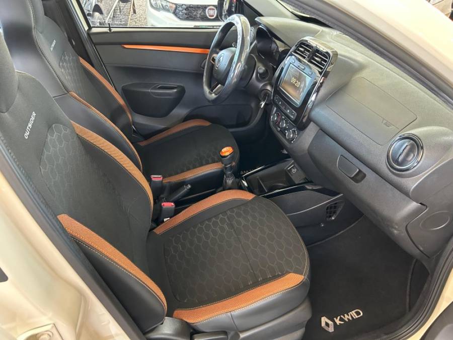 RENAULT - KWID - 2020/2020 - Bege - R$ 48.900,00