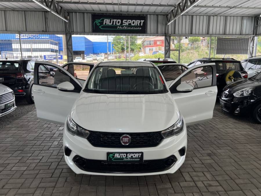 FIAT - ARGO - 2018/2018 - Branca - R$ 53.900,00
