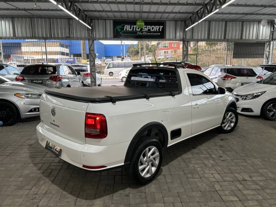 VOLKSWAGEN - SAVEIRO - 2022/2023 - Branca - R$ 82.900,00