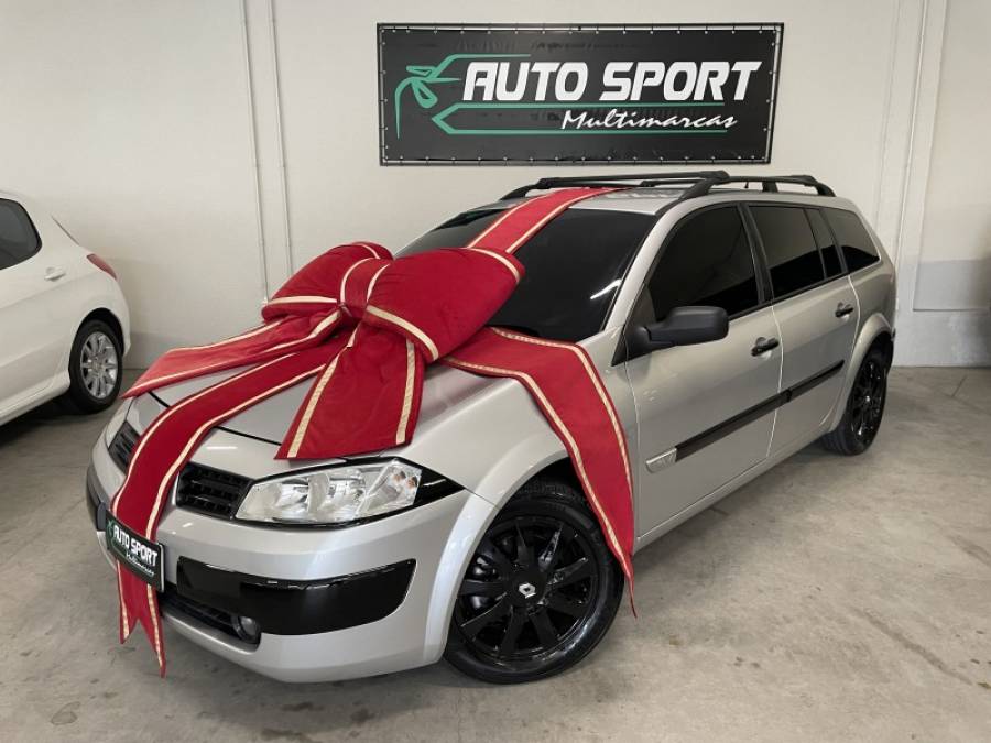 RENAULT - MÉGANE - 2011/2011 - Prata - Sob Consulta