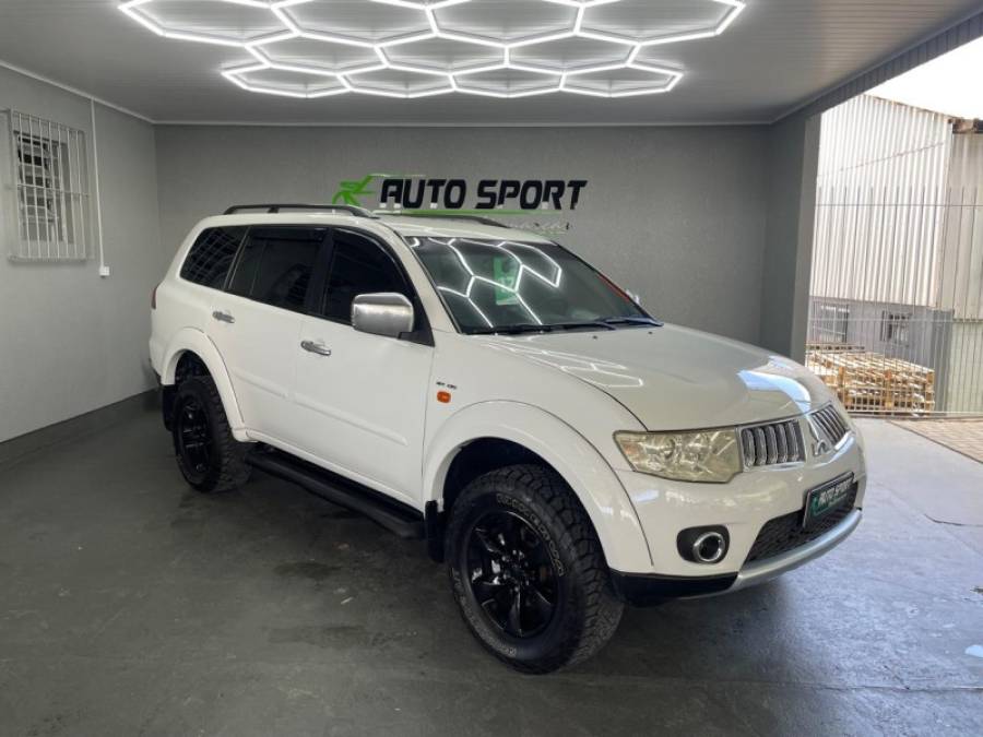 MITSUBISHI - PAJERO DAKAR - 2011/2012 - Branca - R$ 98.000,00