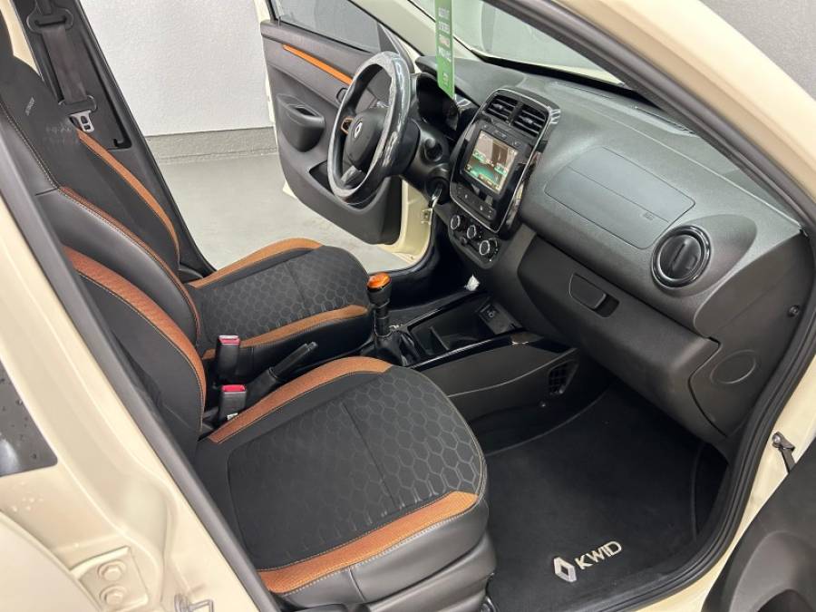 RENAULT - KWID - 2020/2020 - Bege - R$ 48.900,00