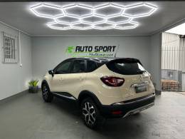 RENAULT - CAPTUR - 2017/2018 - Bege - R$ 78.800,00