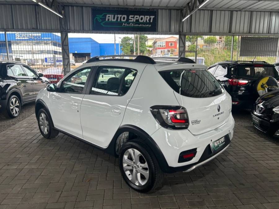 RENAULT - SANDERO - 2015/2015 - Branca - R$ 47.900,00