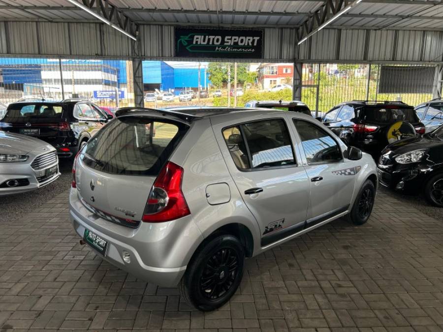 RENAULT - SANDERO - 2011/2011 - Prata - R$ 32.900,00