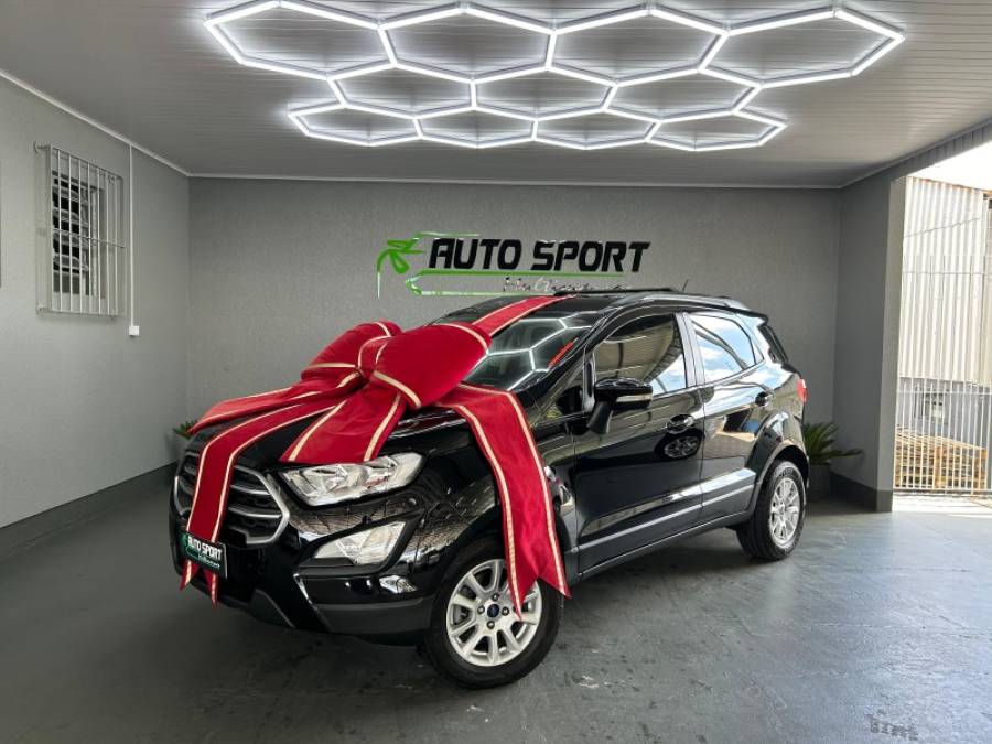 FORD - ECOSPORT - 2017/2018 - Preta - R$ 68.000,00