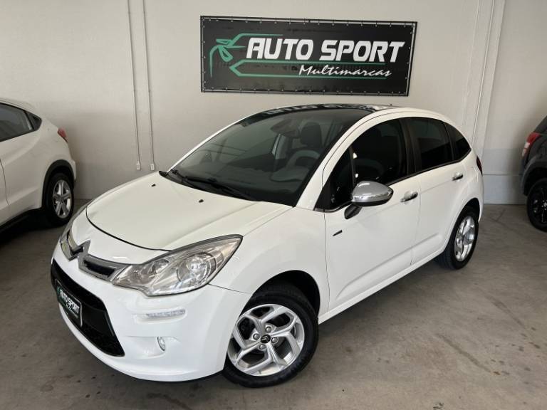 CITROËN - C3 - 2015/2015 - Branca - R$ 46.000,00