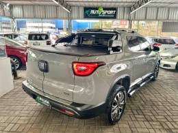 FIAT - TORO - 2023/2023 - Cinza - R$ 149.900,00