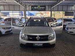 RENAULT - DUSTER - 2016/2016 - Prata - R$ 60.000,00