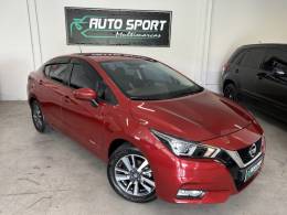 NISSAN - VERSA - 2022/2023 - Vermelha - R$ 97.800,00