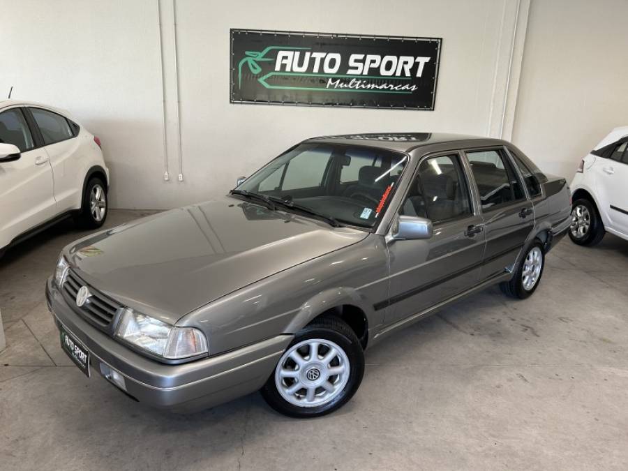 VOLKSWAGEN - SANTANA - 1995/1995 - Cinza - R$ 40.000,00
