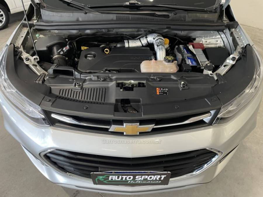CHEVROLET - TRACKER - 2018/2019 - Prata - R$ 96.000,00