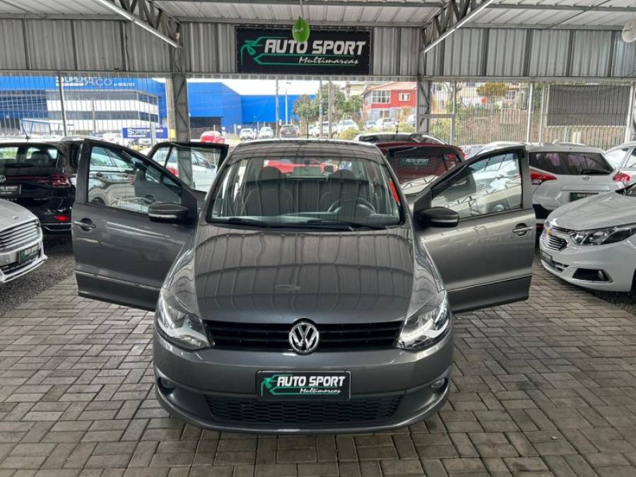 VOLKSWAGEN - FOX - 2010/2011 - Cinza - R$ 34.900,00