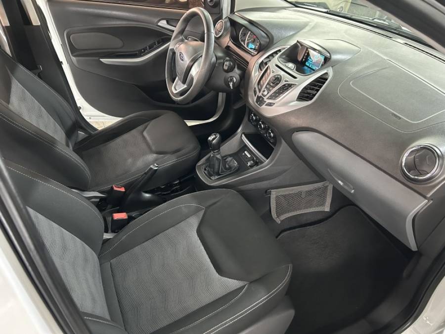 FORD - KA - 2016/2017 - Branca - R$ 49.900,00