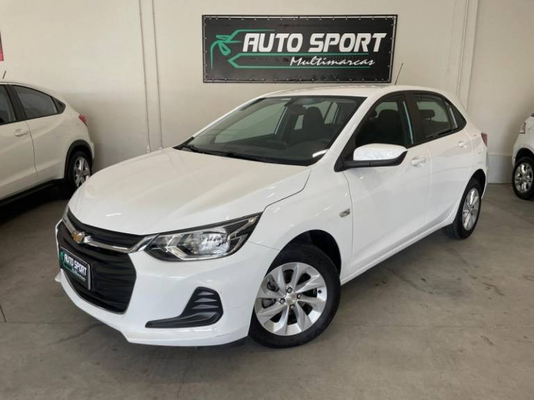 CHEVROLET - ONIX - 2021/2021 - Branca - R$ 78.500,00