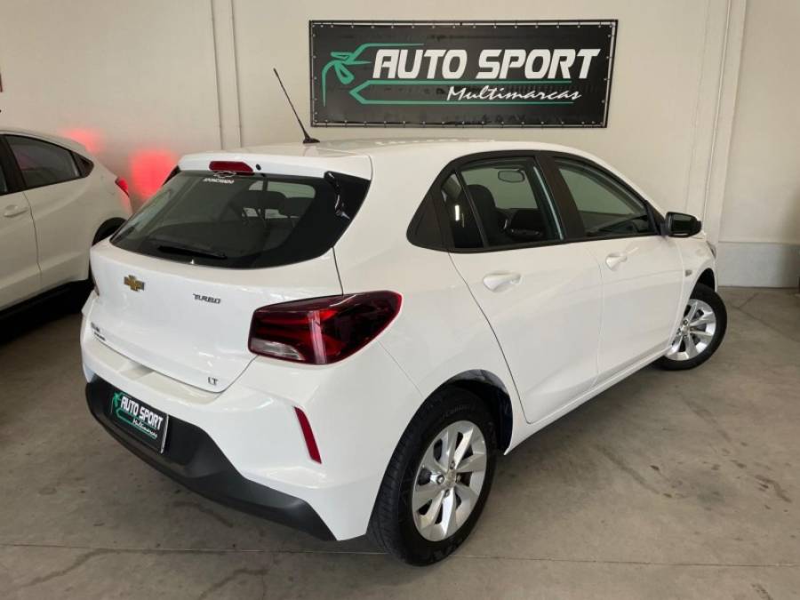CHEVROLET - ONIX - 2021/2021 - Branca - R$ 78.500,00